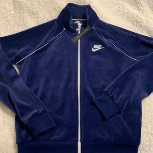 Womens Nike velour Jacket -Size Small NWT